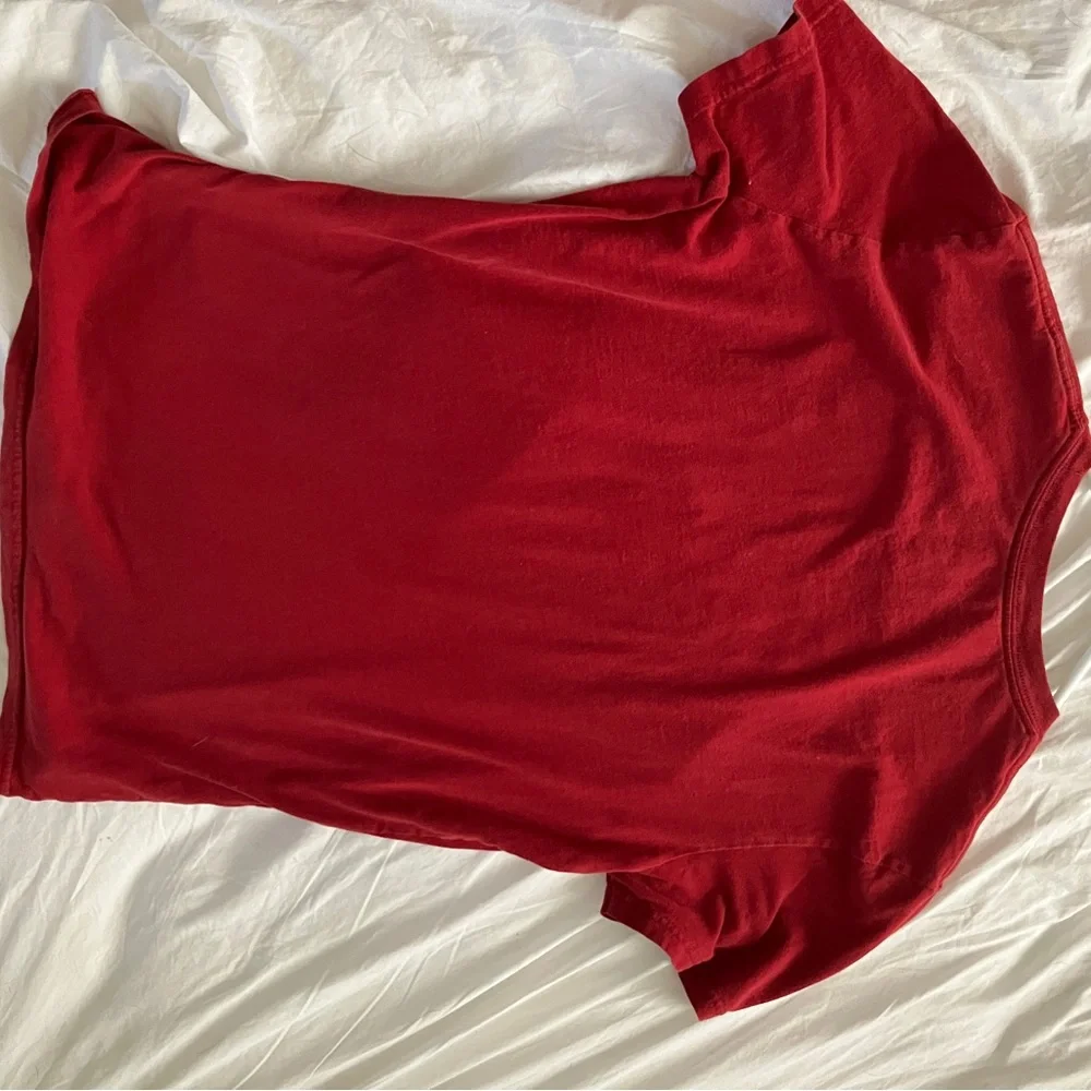 Small Men’s Red Distressed American Eagke NYS shirt. - Picture 5 of 7